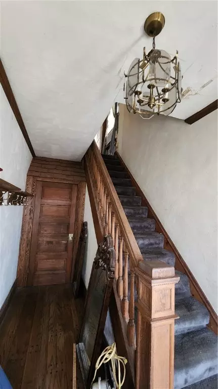 Entry Way - 331 Walnut St, Vandergrift, PA 15690 photo 1 of 2