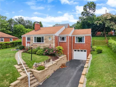 121 Norrington Dr, Pittsburgh, PA 15236