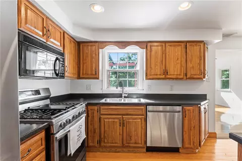 124 Bently Down Dr, Coraopolis, PA 15108 photo 7