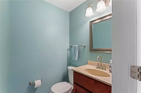 124 Bently Down Dr, Coraopolis, PA 15108 photo 12