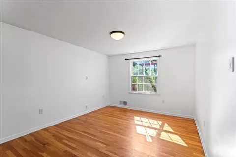 124 Bently Down Dr, Coraopolis, PA 15108 photo 6