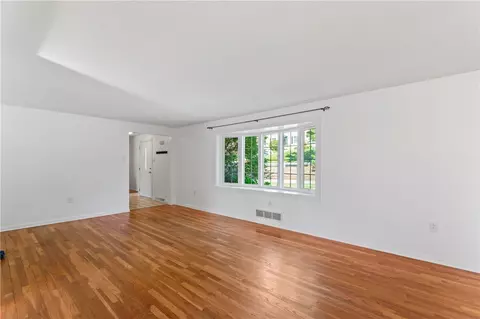 124 Bently Down Dr, Coraopolis, PA 15108 photo 4