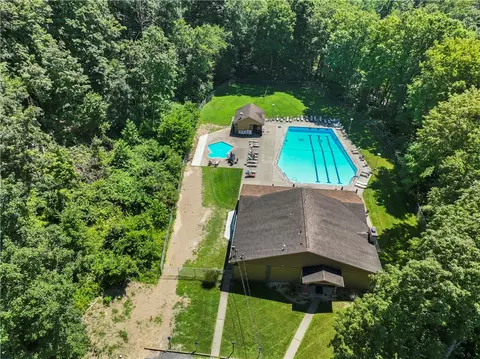 124 Bently Down Dr, Coraopolis, PA 15108 photo 31