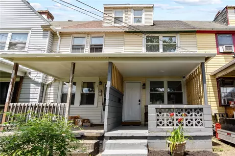 4 Riverside Ct, Pittsburgh, PA 15238