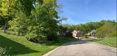 519 Rodgers Dr, Pittsburgh, PA 15238