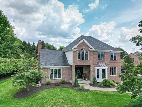 3021 E Ridge Dr, Gibsonia, PA 15044