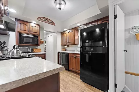 Kitchen - 412 Mapleton Ave, Pittsburgh, PA 15228 photo 1 of 3