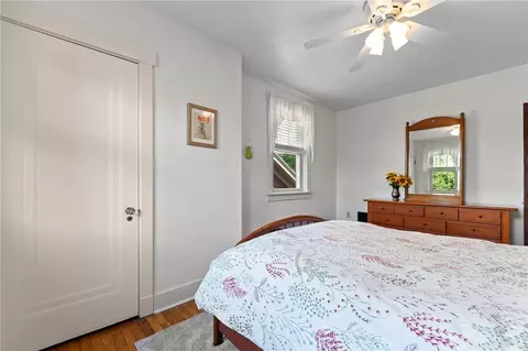 Bedroom - 412 Mapleton Ave, Pittsburgh, PA 15228 photo 1 of 10