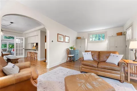 Living - 412 Mapleton Ave, Pittsburgh, PA 15228 photo 3 of 6