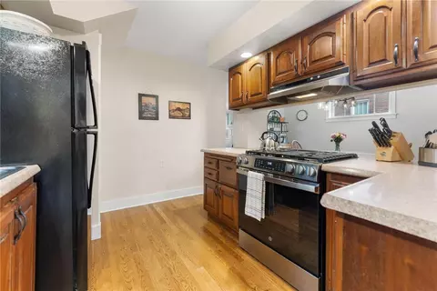 Kitchen - 412 Mapleton Ave, Pittsburgh, PA 15228 photo 3 of 3