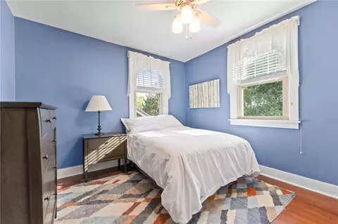 Bedroom - 412 Mapleton Ave, Pittsburgh, PA 15228 photo 6 of 10