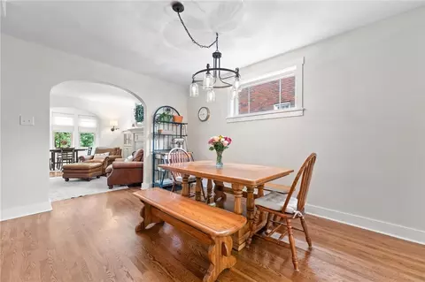 Dining - 412 Mapleton Ave, Pittsburgh, PA 15228 photo 5 of 8