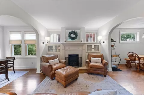 Living - 412 Mapleton Ave, Pittsburgh, PA 15228 photo 1 of 6