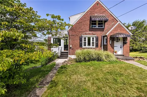 813 N 2nd Ave, Jeannette, PA 15644