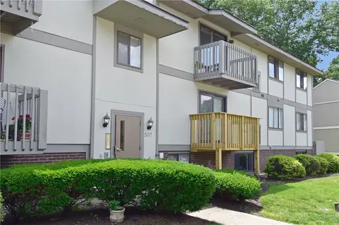 507 Hunters Path Rd Unit #32, Bridgeville, PA 15017