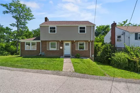 1805 Hethlon St, Pittsburgh, PA 15220