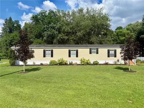 124 Kingston Club Rd, Latrobe, PA 15650