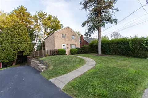 733 Veronica Dr, Pittsburgh, PA 15235