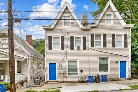 910 Smithton Ave, Pittsburgh, PA 15212
