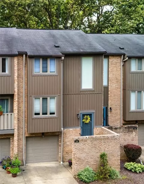374 Central Dr, Cranberry Township, PA 16066