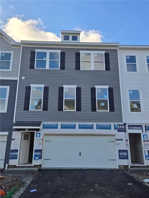 213 Truth Cir, Harmony, PA 16037