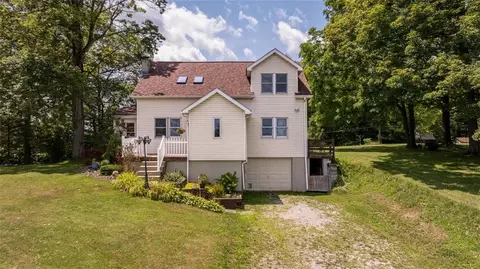 29 Profio Rd, Mcdonald, PA 15057