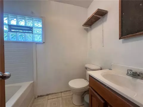Bath - 238-240 Spring St, Harwick, PA 15049 photo 2 of 2