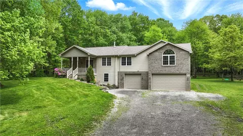 1125 Annisville Rd, Petrolia, PA 16050