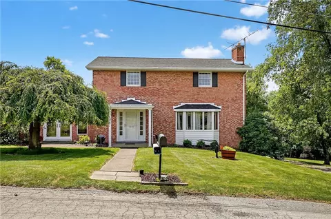 2640 Princeton St, New Kensington, PA 15068
