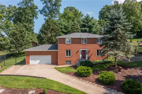 207 Lightholder Dr, Mcmurray, PA 15317