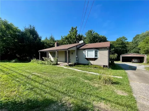 1770 Brodhead Rd, Coraopolis, PA 15108