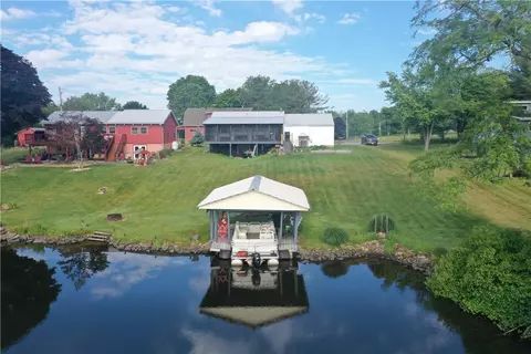 408 Sunset Rd, Friedens, PA 15541