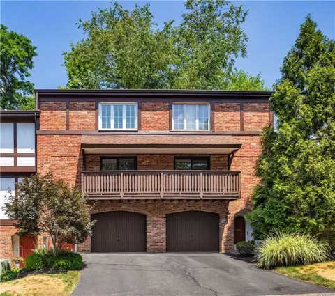 337 Woodbridge Dr, Pittsburgh, PA 15237