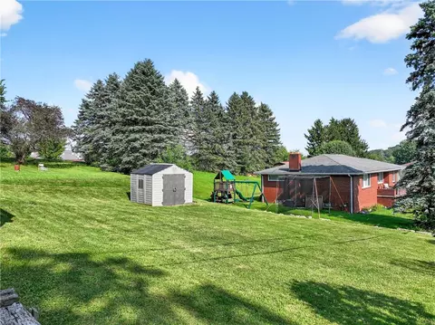 233 Carpenter Ln, Irwin, PA 15642 photo 36