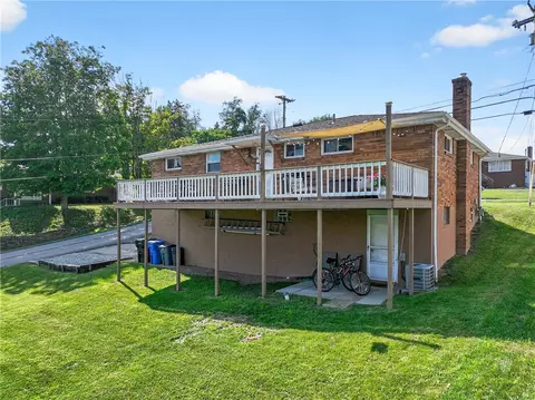 233 Carpenter Ln, Irwin, PA 15642 photo 33