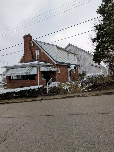 1421 Meadow St, Mckeesport, PA 15132