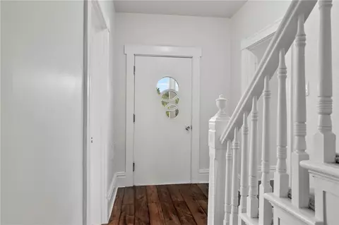 Entry Way - 5763 Lincoln Ave, Export, PA 15632 photo 2 of 3