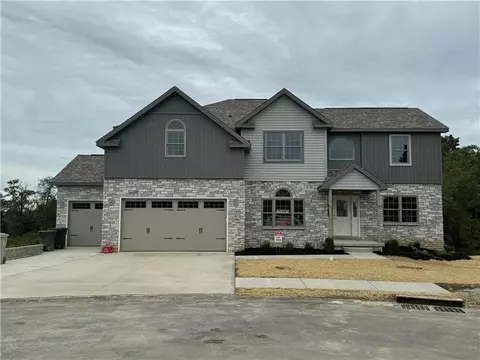 118 Harrowgate Ln, Mcmurray, PA 15317