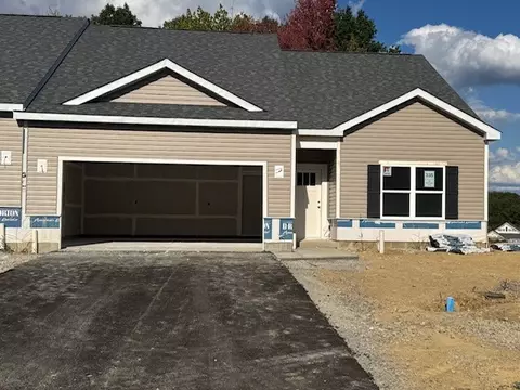 358 Gleneagles Dr, Butler, PA 16001