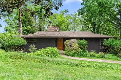 236 Picture Dr, Pittsburgh, PA 15236