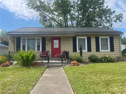 1104 George St, Sharon, PA 16146