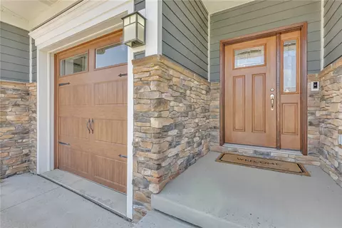 158 Eric Dr, Beaver, PA 15009 photo 3