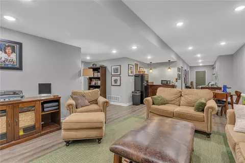 158 Eric Dr, Beaver, PA 15009 photo 32