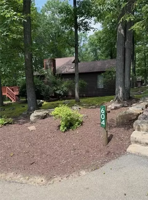 604 The Maples, Farmington, PA 15437