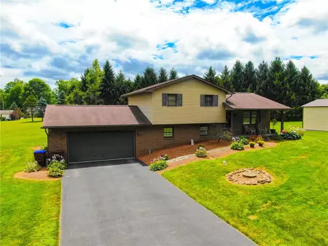 130 James Cir, New Castle, PA 16102
