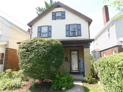 35 W Willock, Pittsburgh, PA 15227