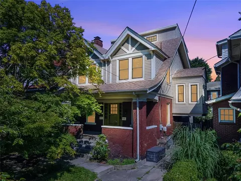 7541 Hutchinson St, Pittsburgh, PA 15218