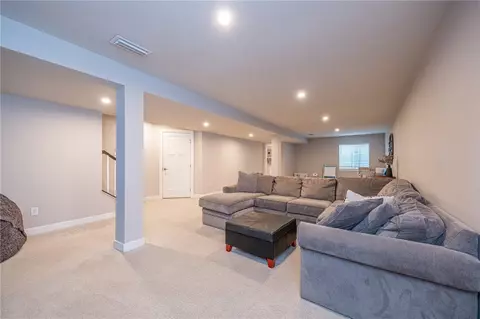 246 Regency Dr, Eighty Four, PA 15330 photo 38