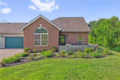 5136 Polo Fields Dr, Gibsonia, PA 15044