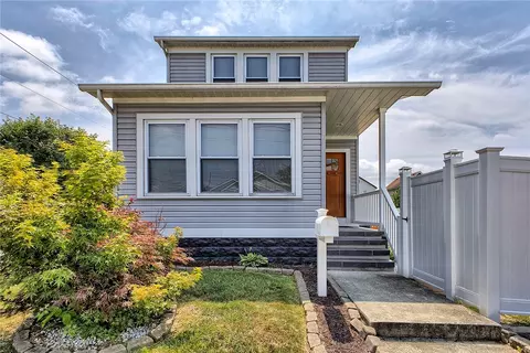 53 E Madison St, Latrobe, PA 15650